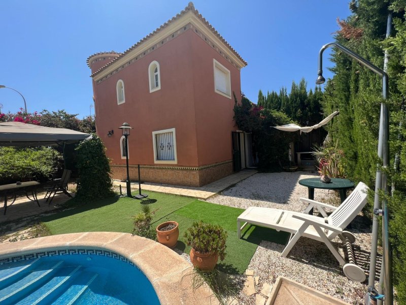 #1ZA15216 Venta de Casa en Orihuela Costa